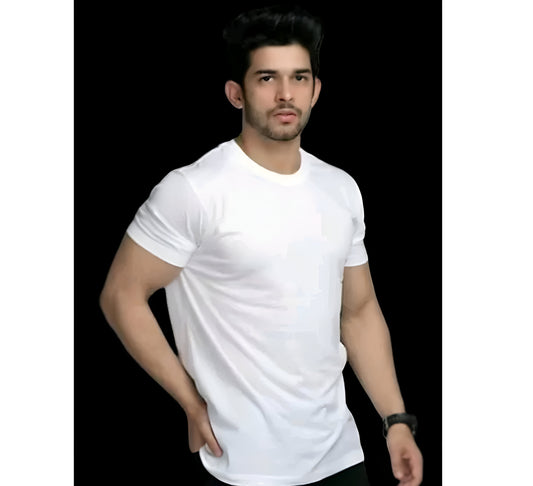 Men white casual half sleeve T-shirt